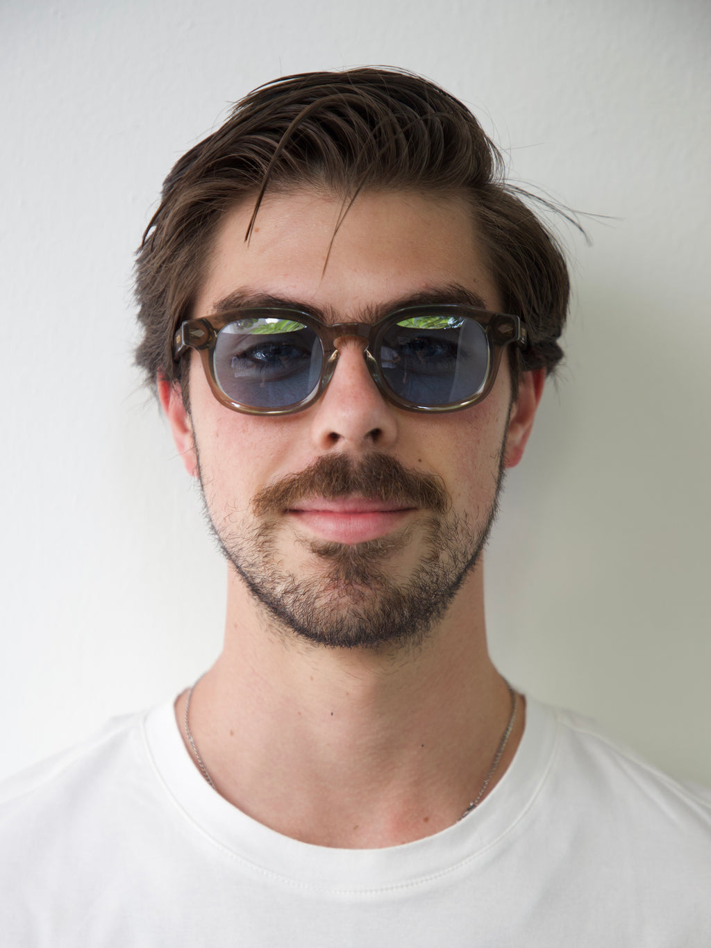 DJ
